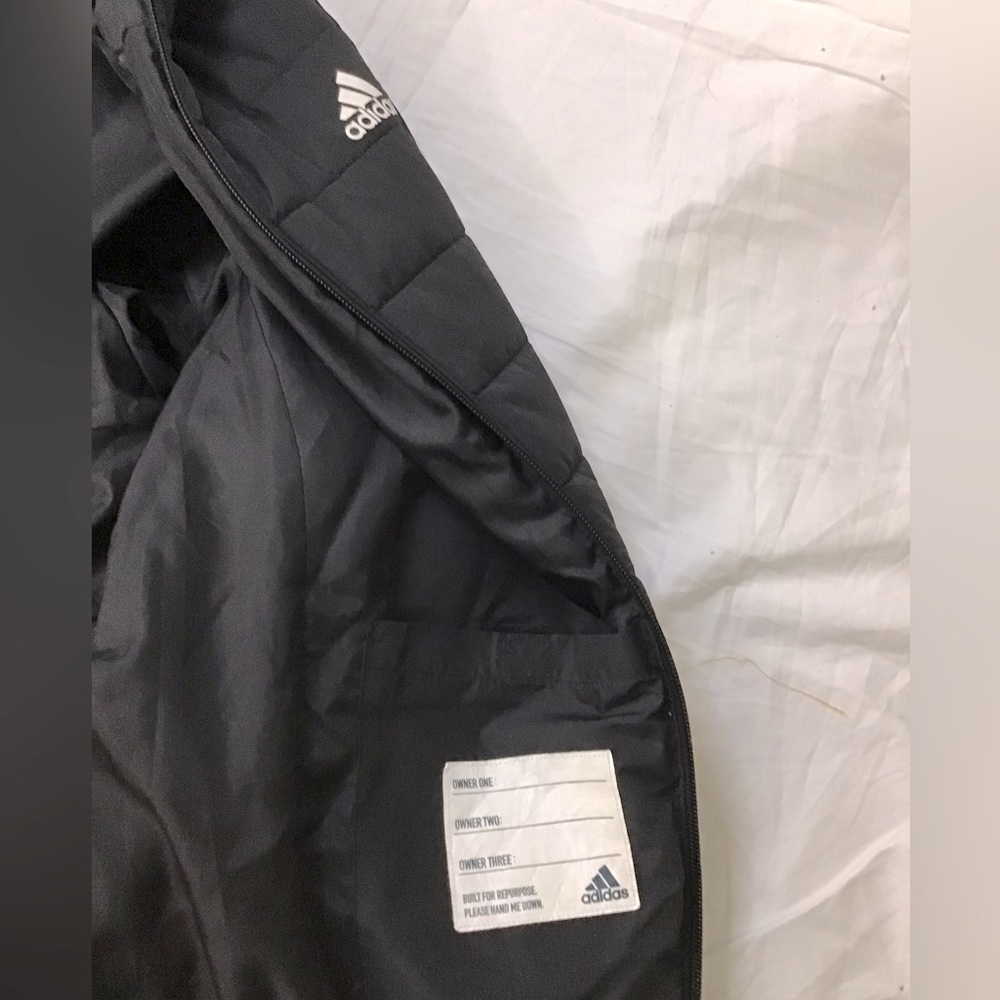 UNISEX Adidas Black Puffer Jacket - Picture 8 of 13